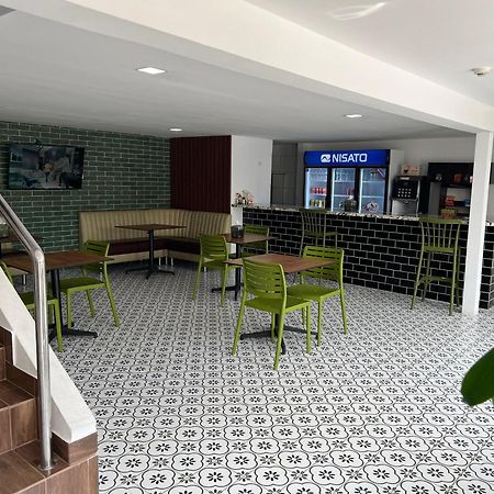 Express Inn Pty Aeropuerto Internacional Panama Tocumen Екстериор снимка